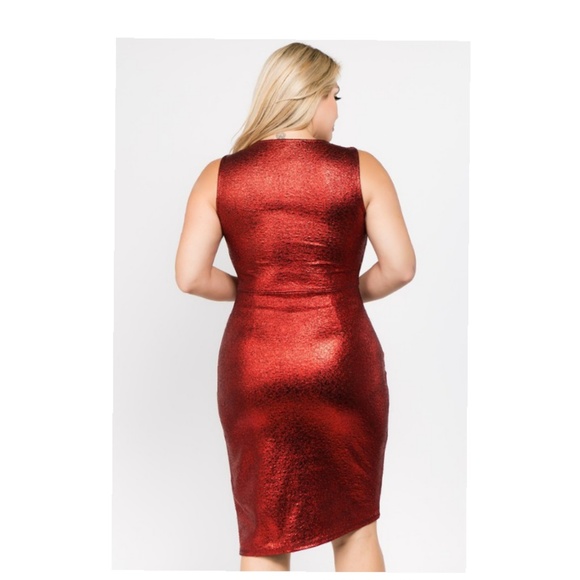 RED GLOSS BODYCON SLEEVELESS DRESS (PLUS SIZE) asymmetric front - Picture 2 of 3